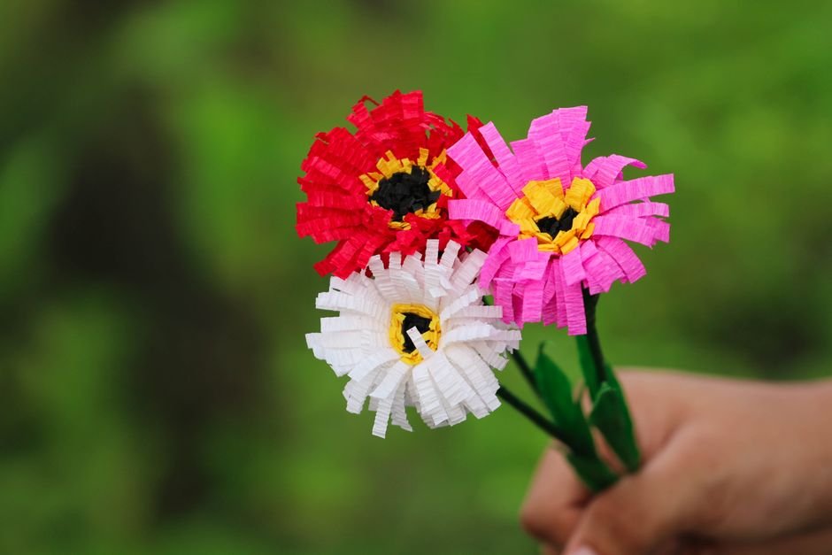 2. Flores de papel crepom