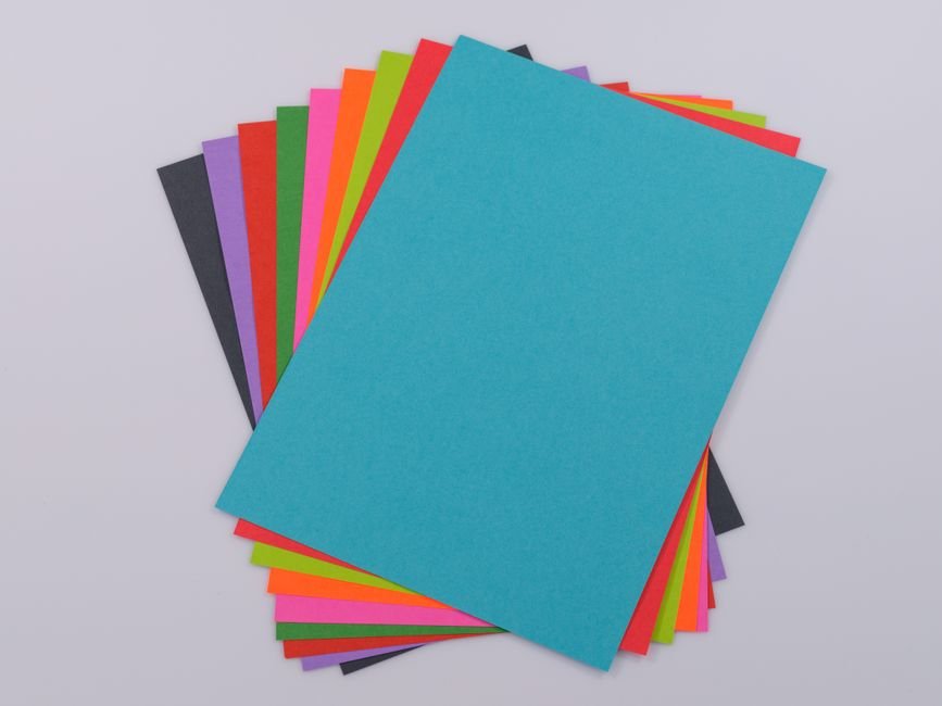 Papéis coloridos e estampados
