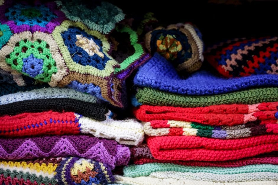 Ponto alto: rápido, vazado, ideal para mantas e blusas