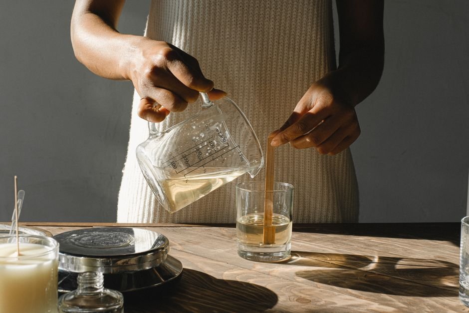 Vela aromática em mini copo