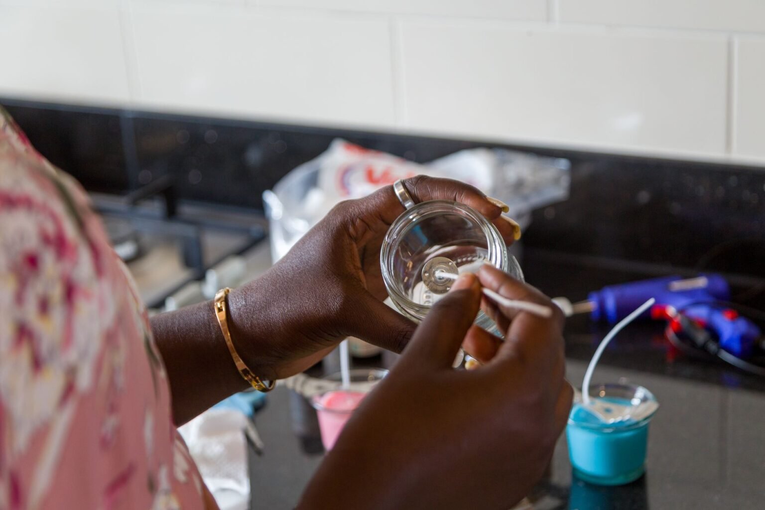 Vela artesanal aromática: como fazer a sua e ainda lucrar com isso