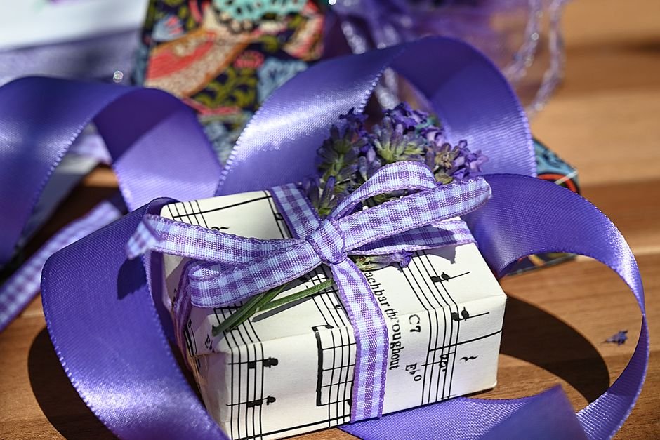 4. Sachê de lavanda para presente de chá de panela