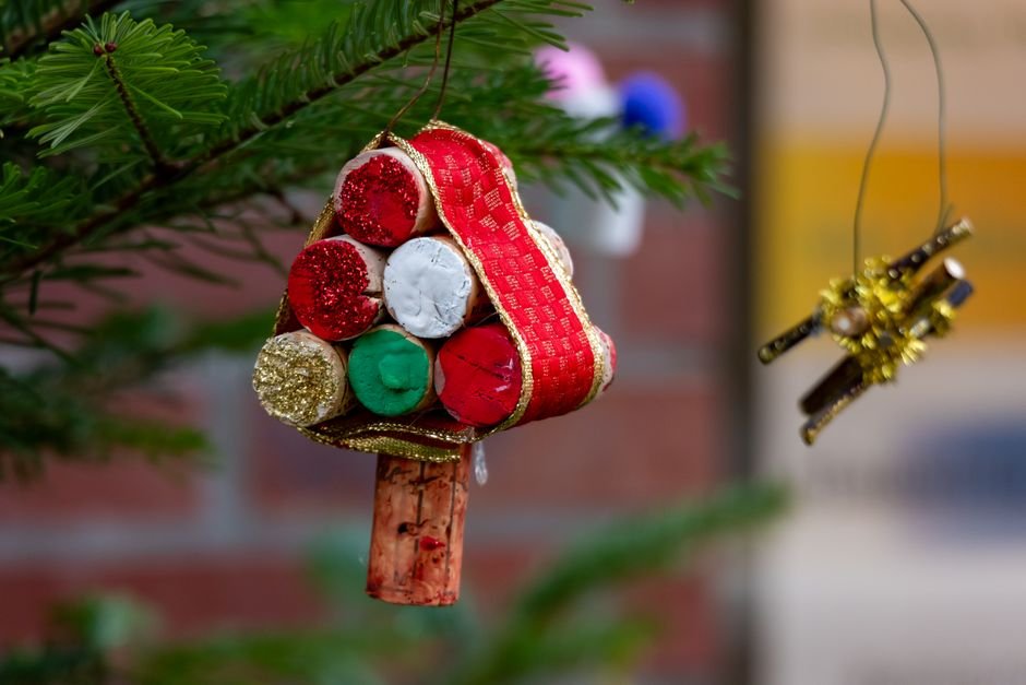 Enfeite de Natal com rolha
