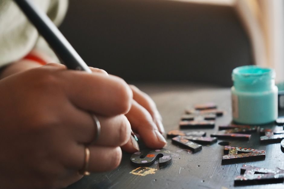 O que é a pintura em madeira rústica