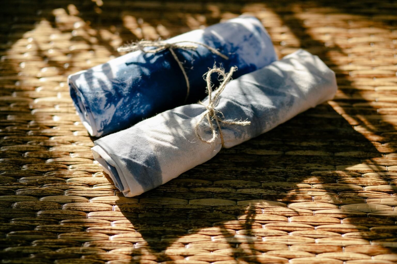 Tingimento Shibori: A Técnica Japonesa para Estampar Tecido em Casa