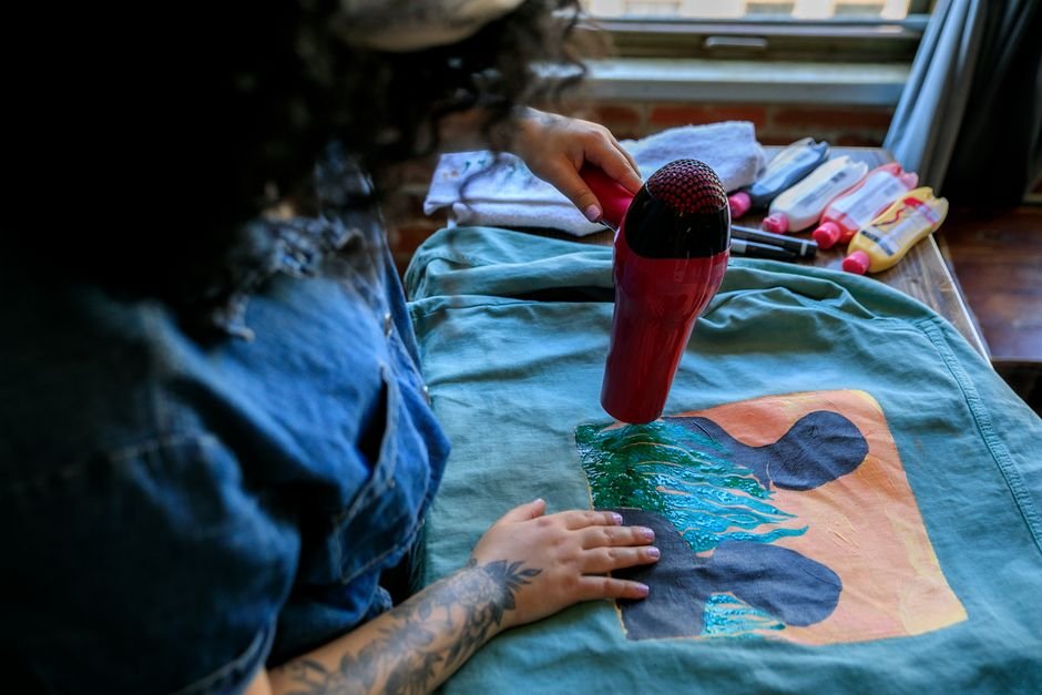 Tinta 3D em camisetas